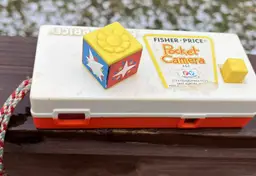 Vintage Fisher Price Pocket Camera 1974 Fisher-Price A Trip To The Zoo Vtg Toy