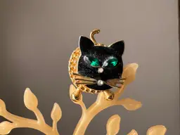 Vintage Tremor Cat Brooch On A Spring Gold Tone Metal Enamel And Rhinestones