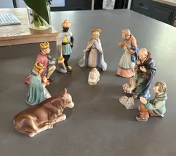 1951 Hummel 10 Pc Nativity Set