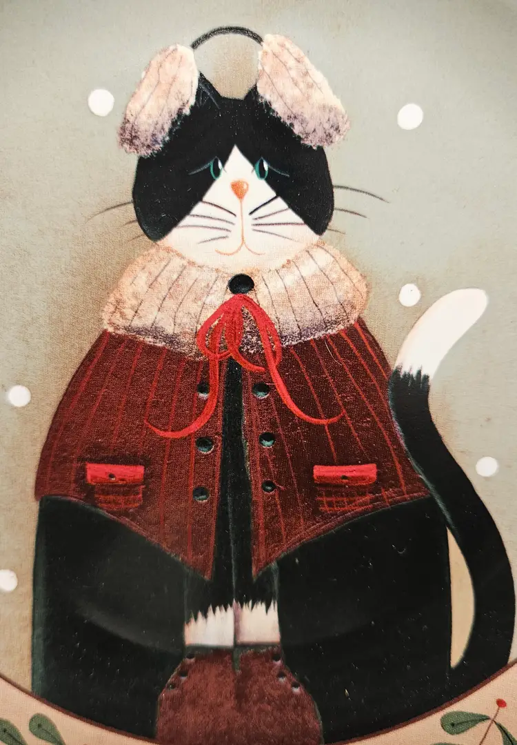 Oneida Holiday Cats Plate Fiddlestix Red Cape 8"