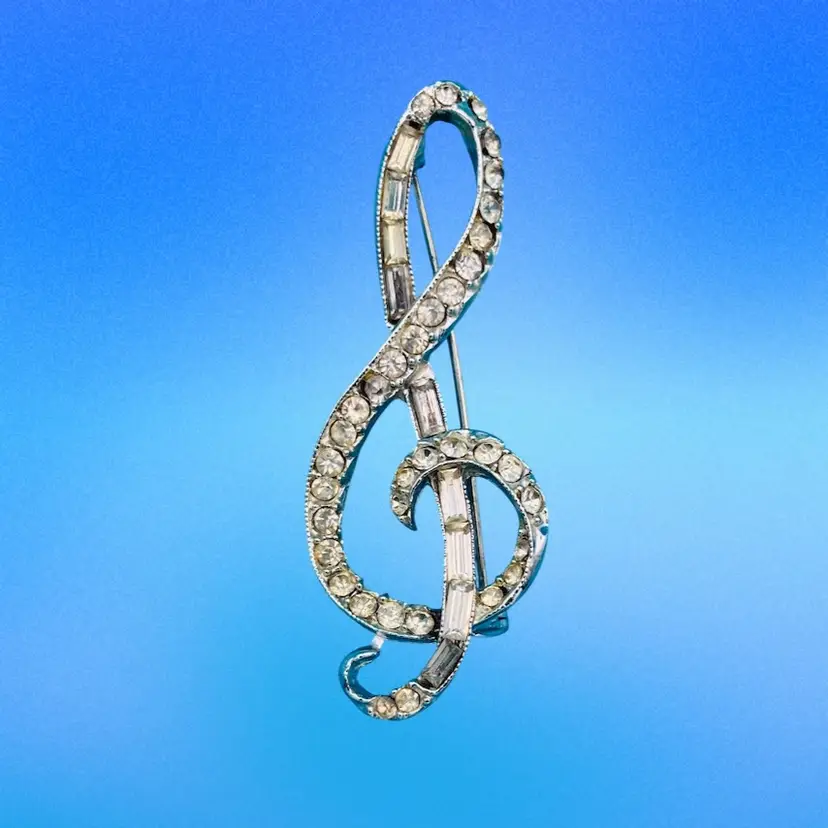 Vintage Rhinestone Treble Clef Brooch – Mid-Century Musical Jewelry