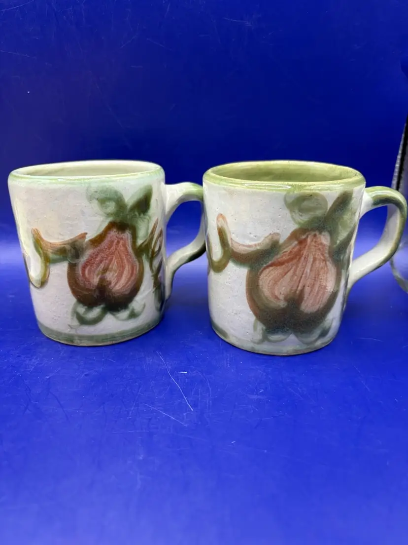Louisville Pottery John Taylor Pear Pair Of Mugs