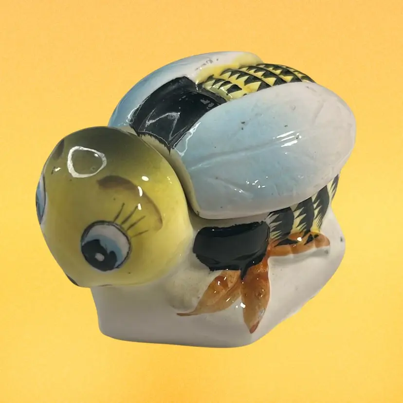 Bee Trinket Box Ceramic | 2.75” *(read)