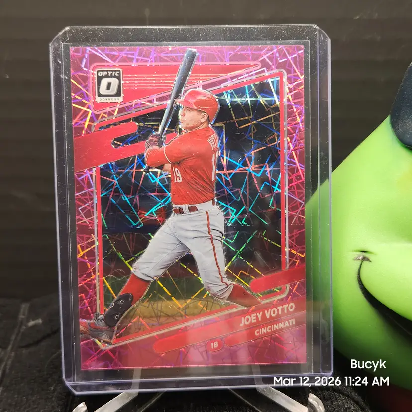 2020 Optic Pink Pulsar - Joey Votto Cincinnati Reds 46/249