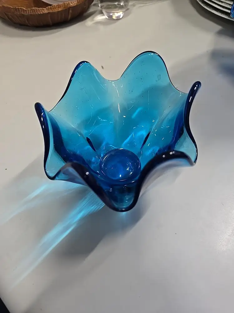 Viking MCM Art Glass Blue Handkerchief Petal Vase Bowl 1960s