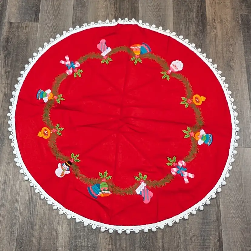Vintage Completed Bucilla Crewel Christmas Tree Skirt Yuletide Ornaments 2319