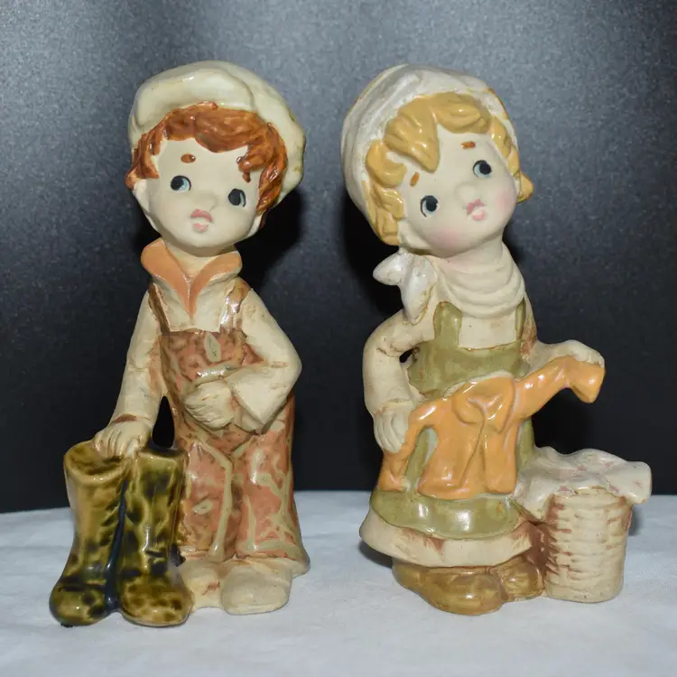 Vintage Lefton Boy And Girl Figurines #8001