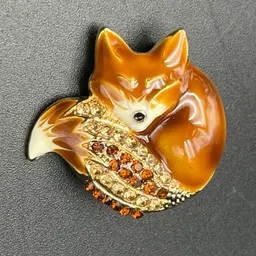 Sleeping Fox Enamel & Rhinestone Ratcatcher Stock Tie Pin Brooch Horse Show Fox Hunting Eventing Dressage