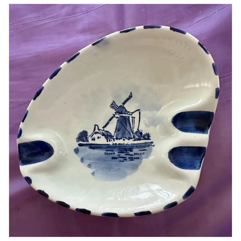 Vintage Delft-Blauw Blue/White Hand Painted Windmill Ashtray abstract 4 1/4 in