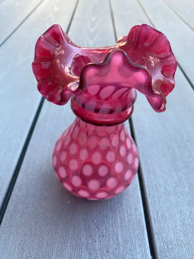 FENTON ART GLASS CRANBERRY COIN DOT RUFFLED OPALESCENT VASE