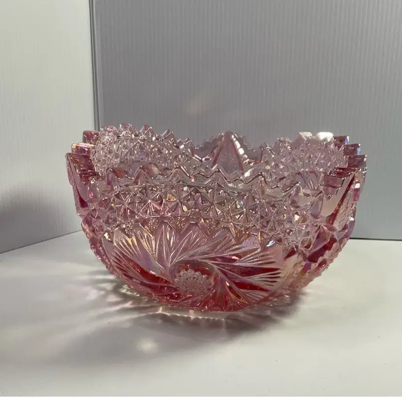 Smith Iridescent Pink Comet In The Stars Bowl