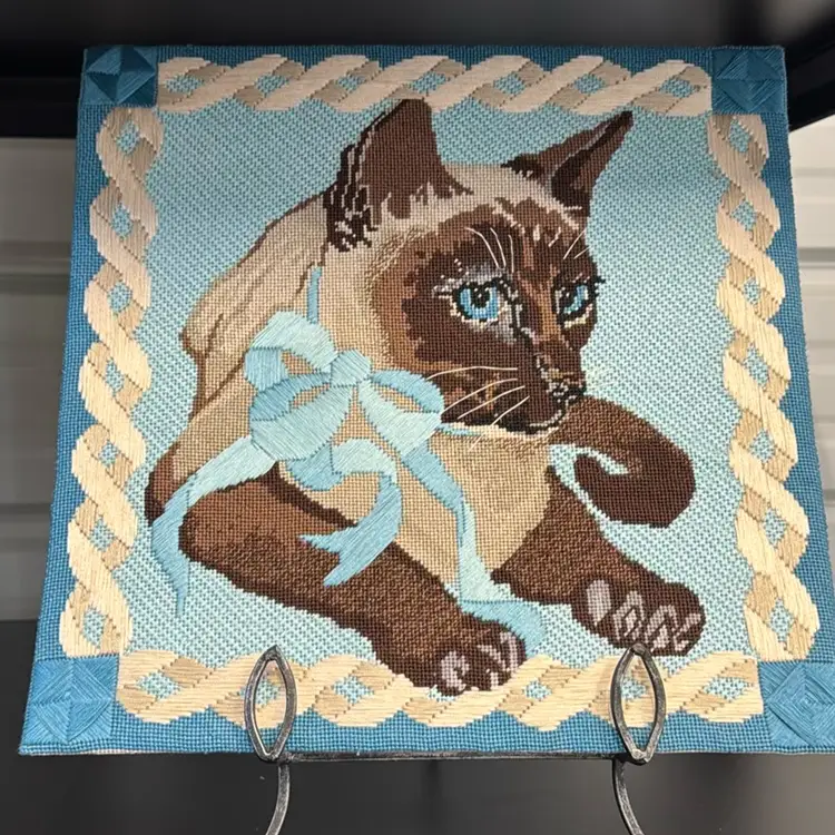 Vintage Siamese Cat Needlepoint