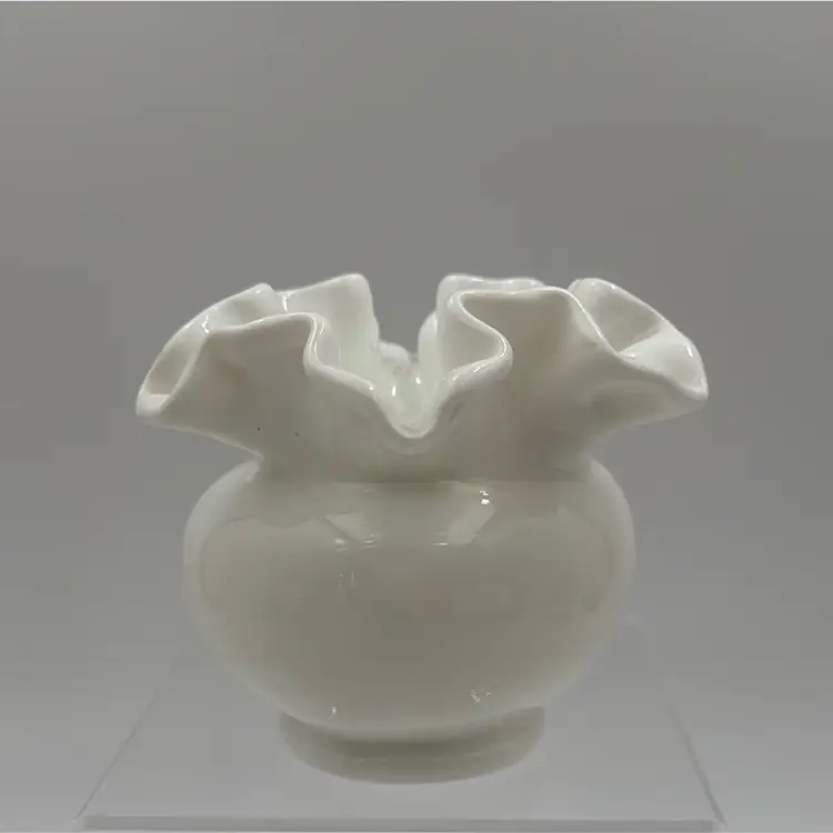 Vintage  Milk Glass Ruffled Edge rose bowl small base