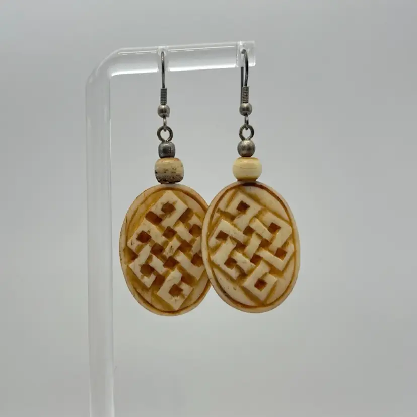 #J26 - Celtic Knot Carved Earrings