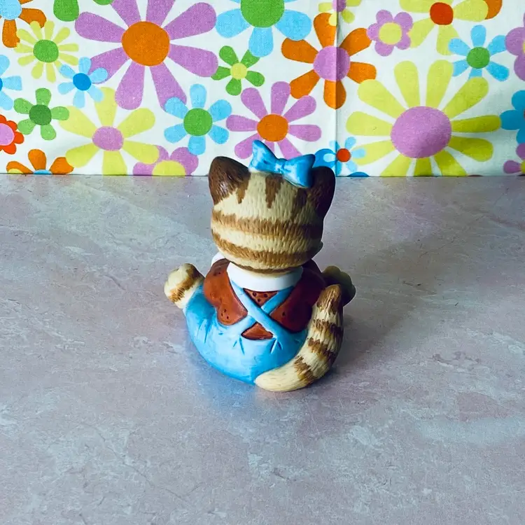 Vintage 1993 Bronson Collectibles Porcelain Bisque Orange Tabby Kitty Cat Figurine