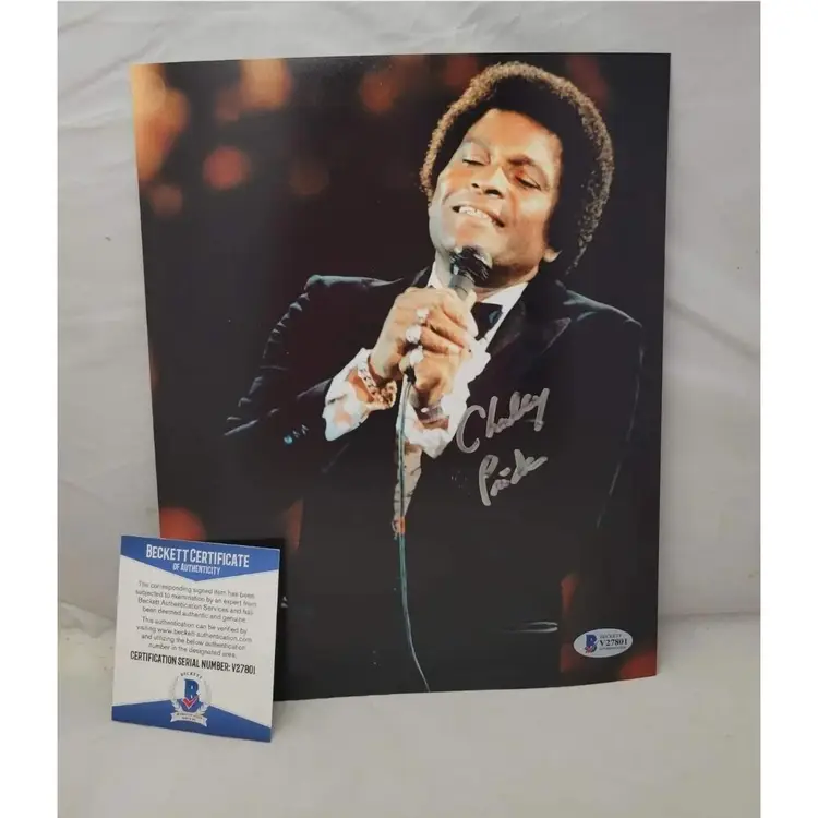 Charley Pride Autographed 8x10 Photo (Beckett) Authenticated