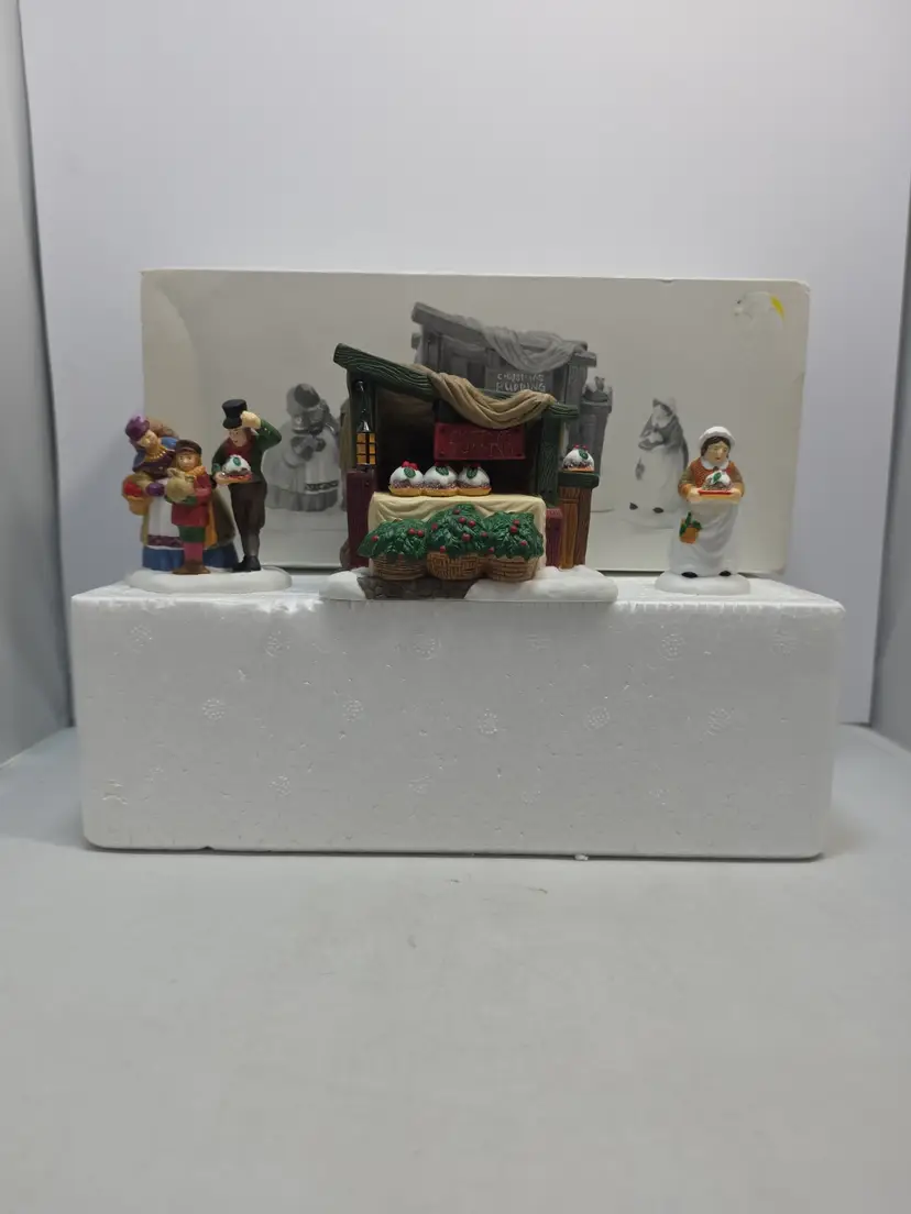Dept 56 Christmas Pudding Costermonger Set of 3 Village Accessories w/ Box (N)