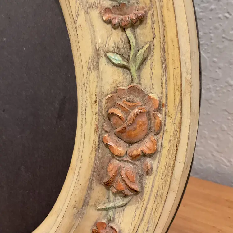 Oval Wood Carved Frame 14” Tall