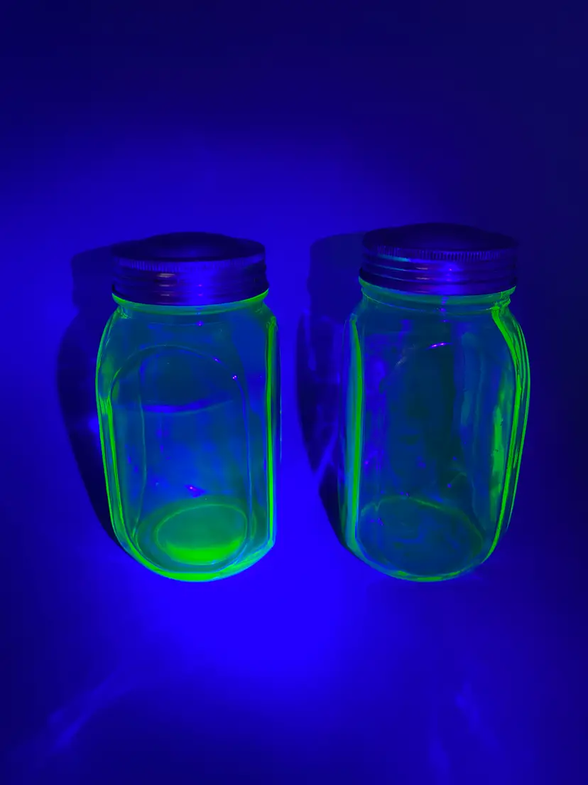 1930's Anchor Hocking Green Uranium Glass Smooth Sides Hoosier Shaker Jars