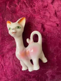 #01 - Made In Japan Kitschy Pink kitty