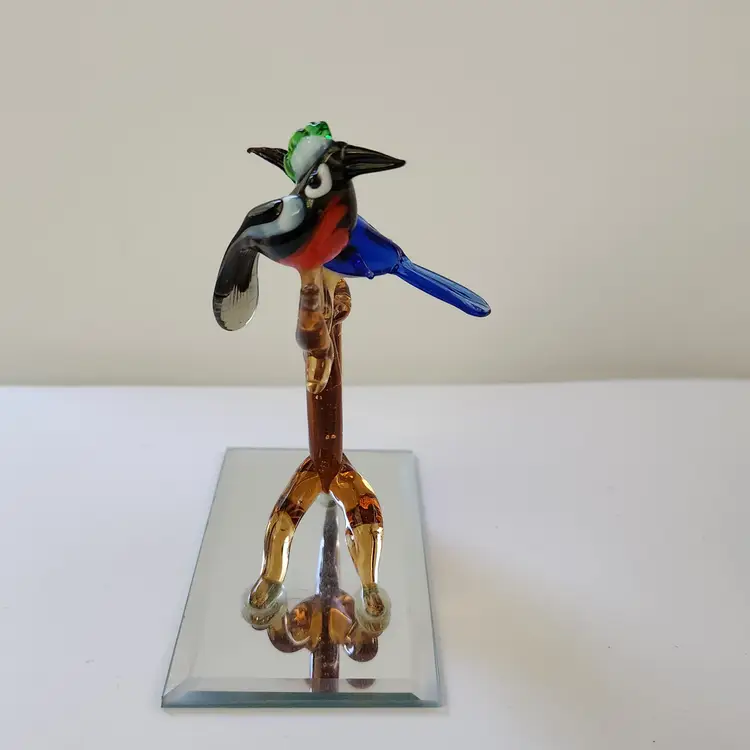 Decorative  Art glass birds Figurine fixed to Mirrored base