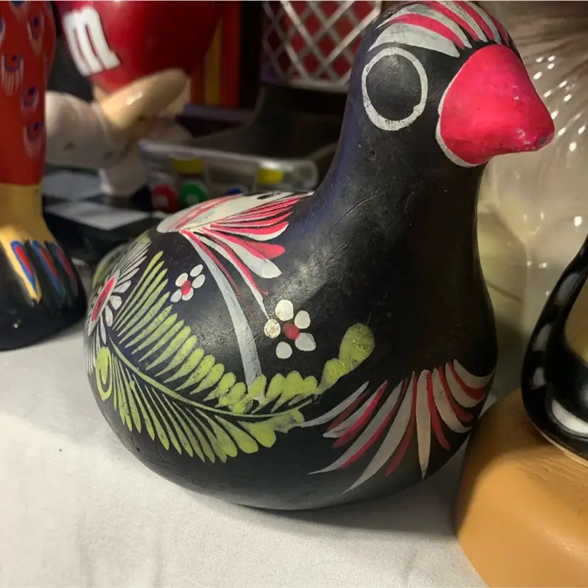 #1 - Gorgeous Mexican Folk Art Kitsch Bird Very UV Reactive
