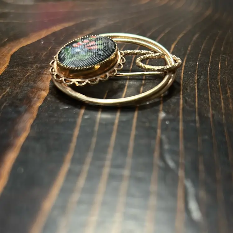 VTG Untested 14 Carat gold-filled faux petit point floral brooch