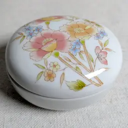Takahashi Floral Trinket Box