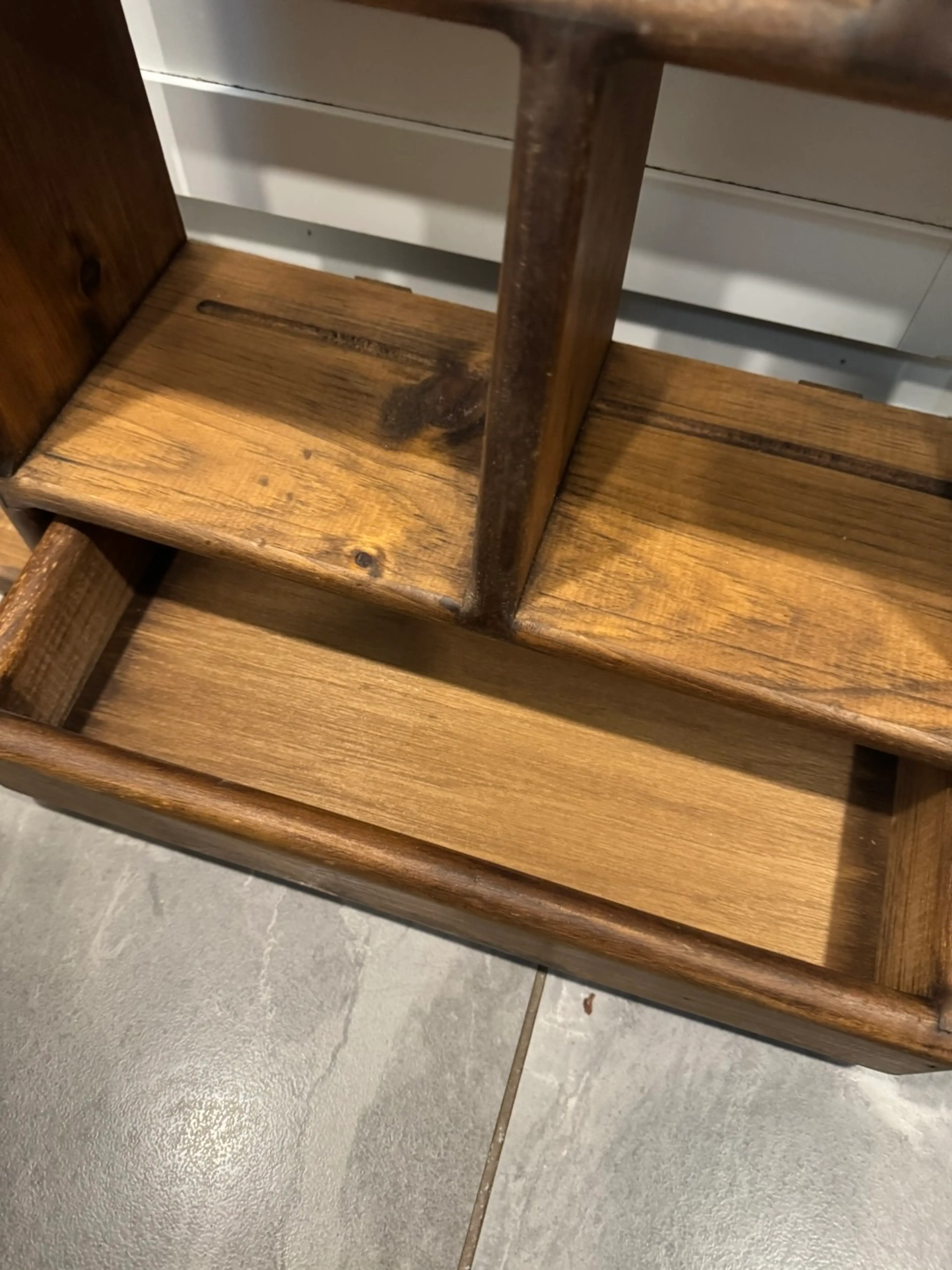 Image 2 of 5