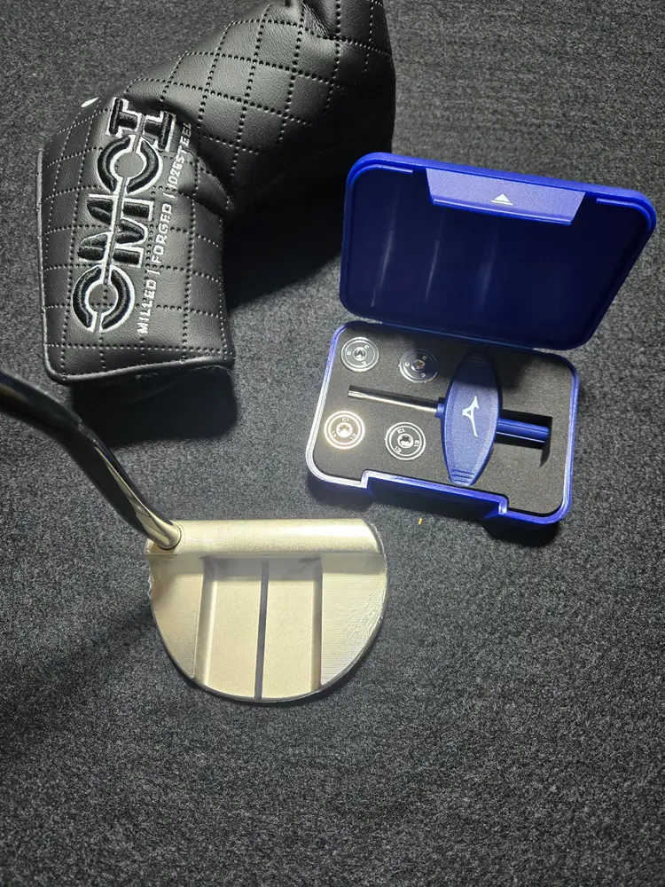 Mizuno M Craft OMOI Type 3 Putter White Satin Finish 34 Inches