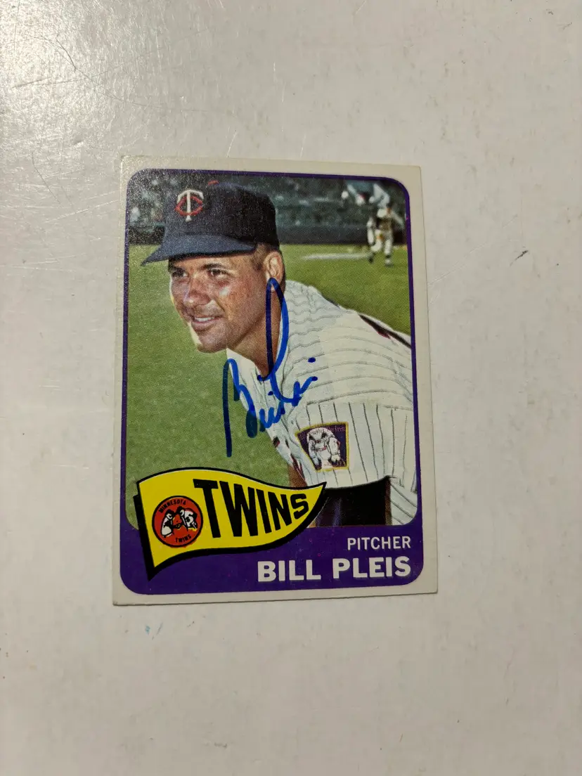 1965 Topps # 122 Bill Pleis Twins Signed Vintage