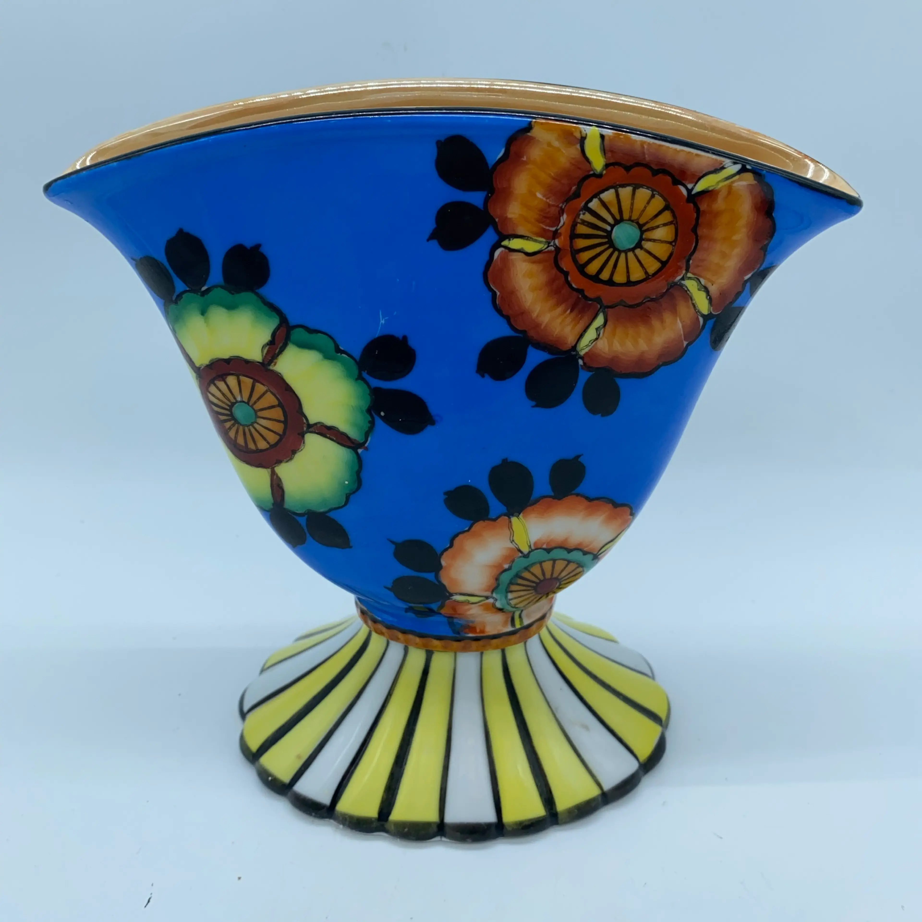 Image 2 of 8