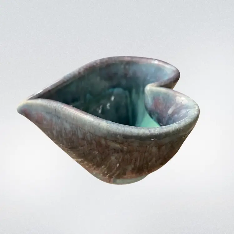 #01 Pottery Bowl  Heart Shaped Signed by Artist Lisa Howe