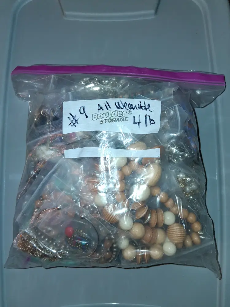 COSTUME JEWLERY 4 lbs MYSTERY ALL WEARABLE VTG to MOD Ea. Bagged! Resell/Keep #9