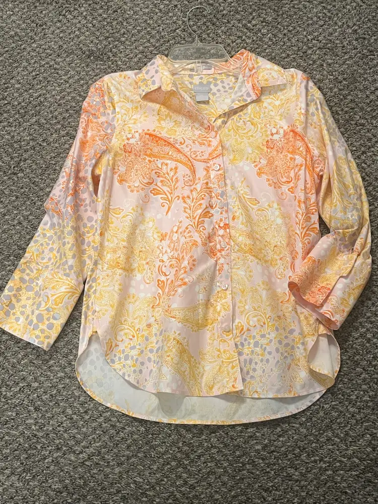 Chico’s No Iron Stretch Colorful Button Up Long Sleeve Shirt Size 0 US 4-6