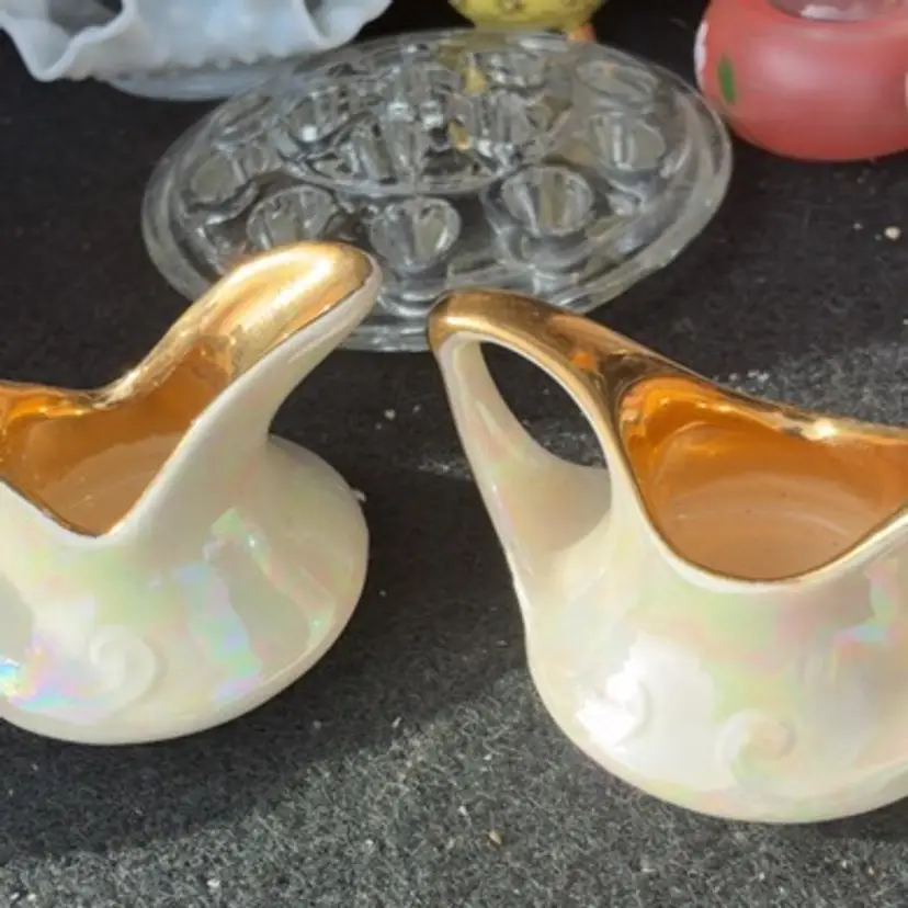 Pearlized and gilded Mini Creamer And Sugar Set