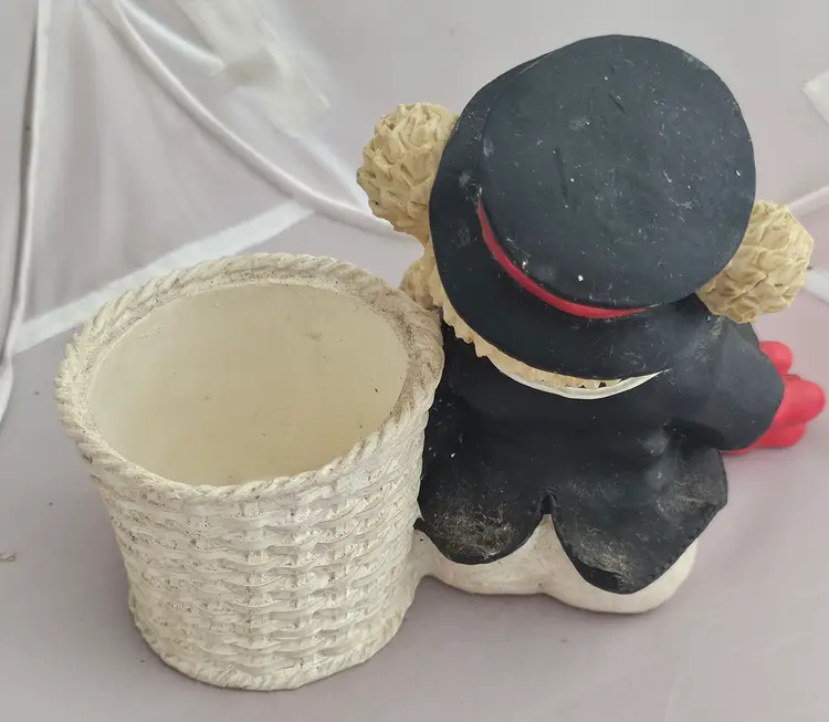 Vintage Resin Bear with Basket Candle Holder Love Hearts Valentine Figurine