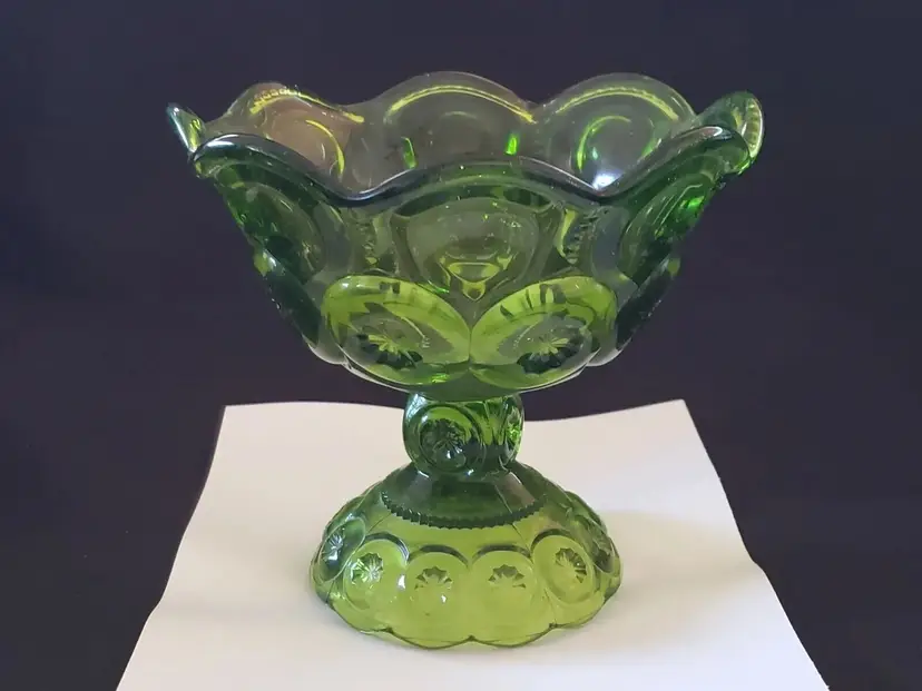 LE Smith Moon Stars Glass Green Pedestal Compote Candy Dish 5 7/8” x 5” approx 