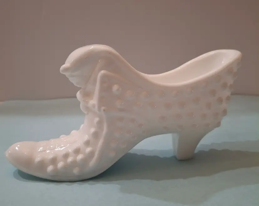 Fenton Hobnail Slipper