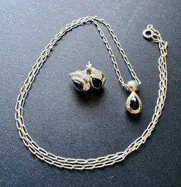 Necklace & Earring Set - Silver With Onyx Teardrop Shape