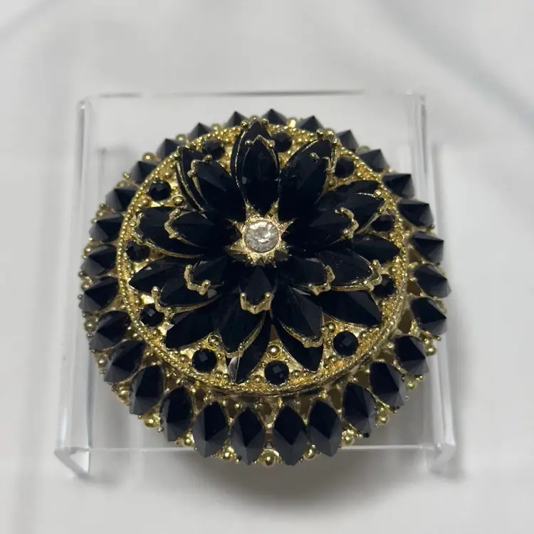 #1579 Black Rhinestone Trinket Box, Magnetic Lock Lid