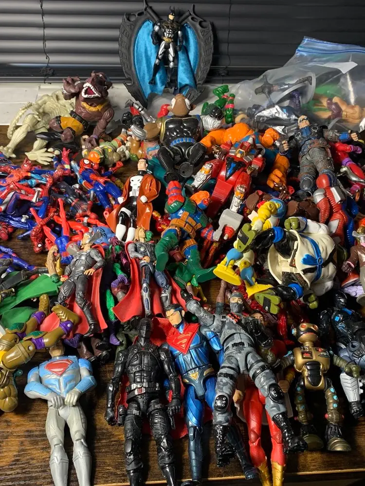Action Figure To Lots! Marvel, Xmen, TMNT, Wrestling! $2 starts!