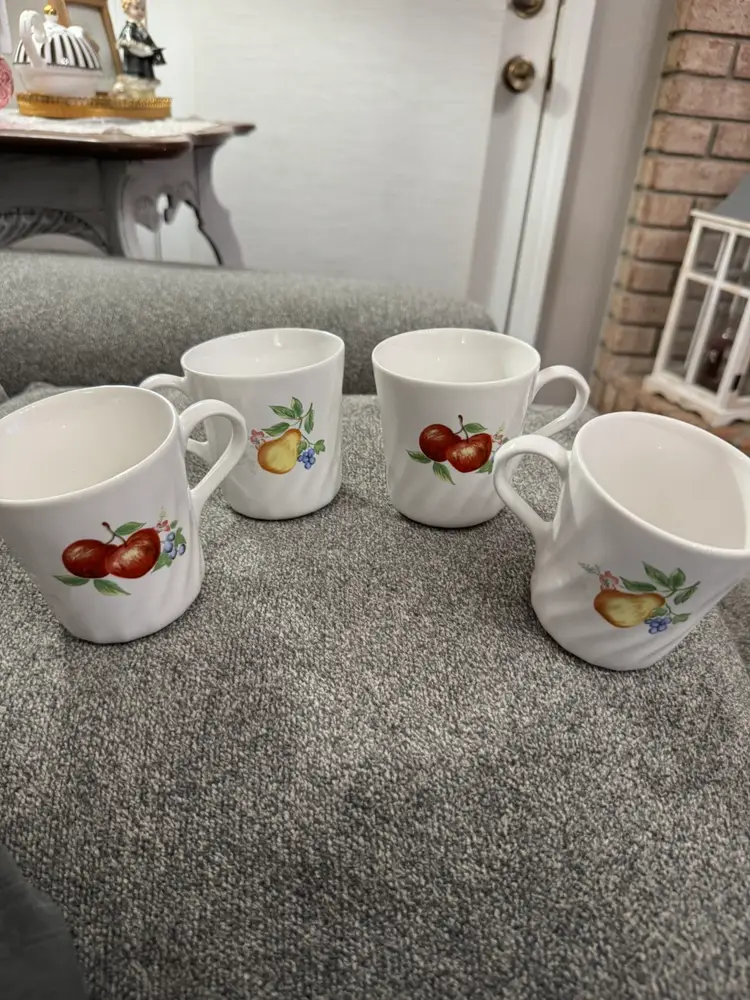 4 Vintage Corelle Fruit Chutney Swirl Pattern Mugs