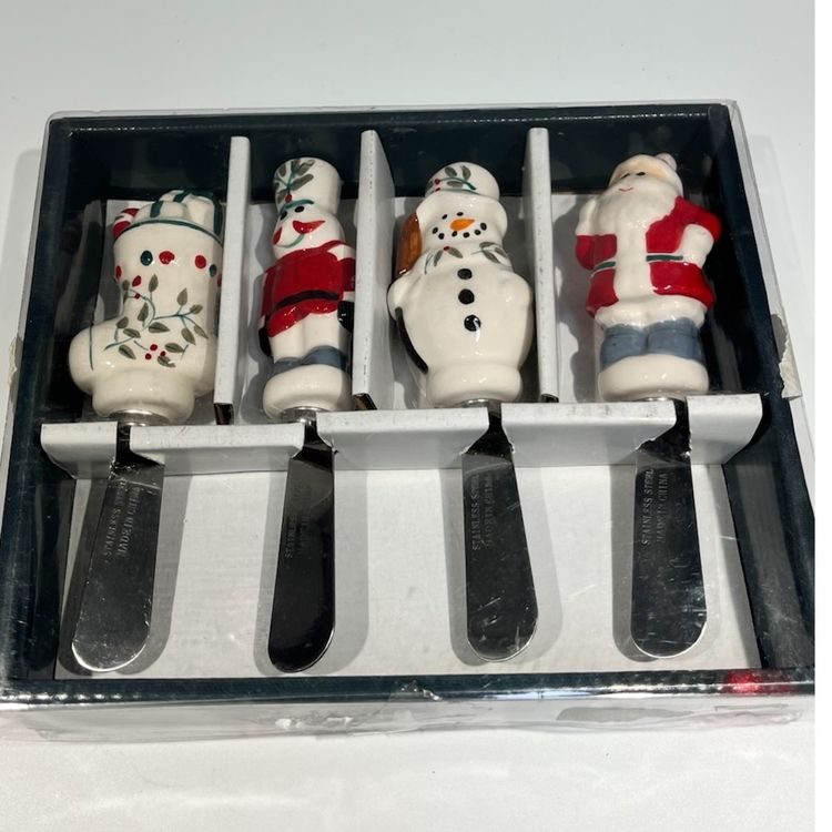 Pfaltzgraff “Winterberry”- Holiday Spreaders- Set of 4 In Original Box- 5.5” Long- Santa, Stocking, Nutcracker, Snowman