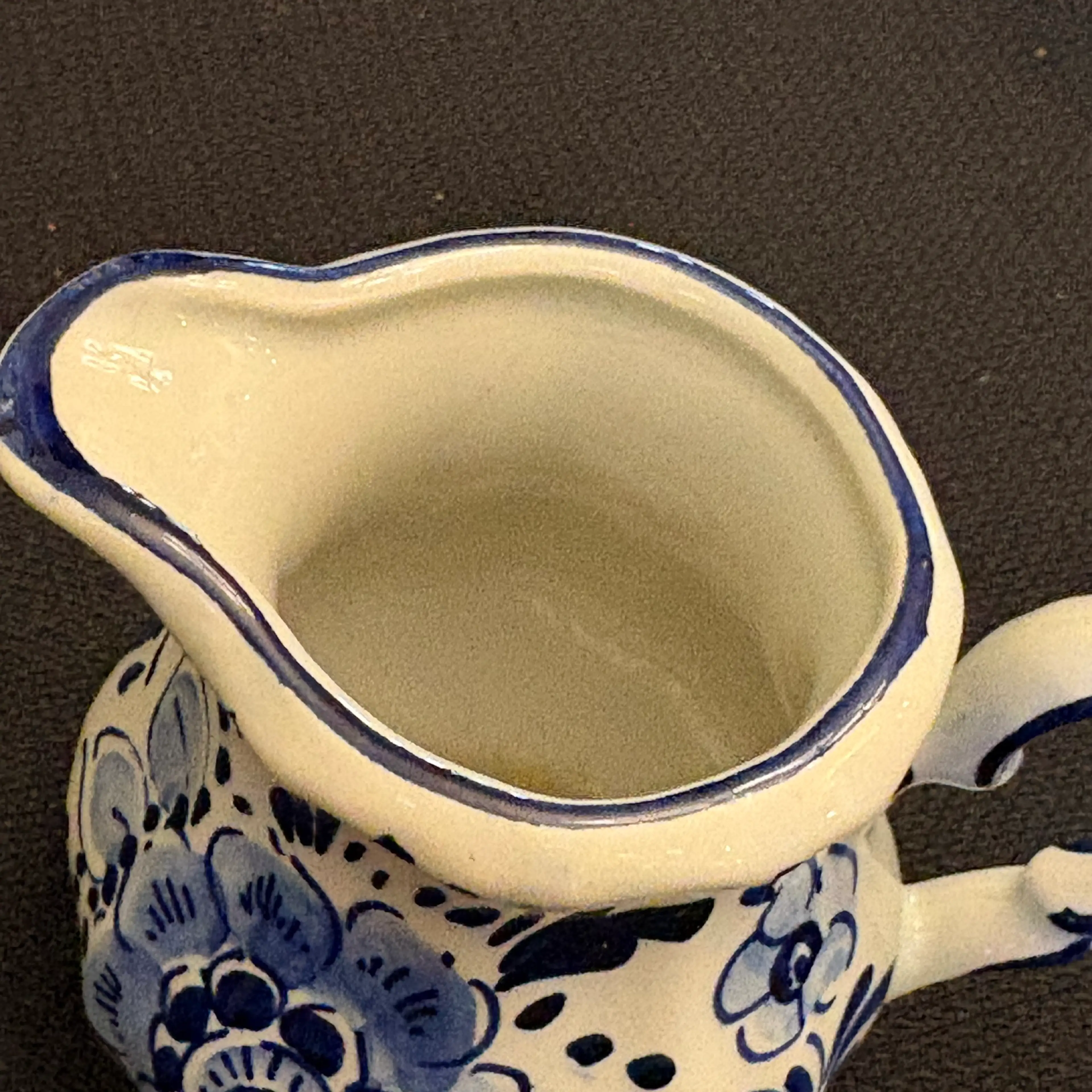 Image 4 of 7