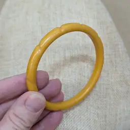 Vintage Creamed Corn Carved Rope Yellow Bakelite Bangle Bracelet Spacer