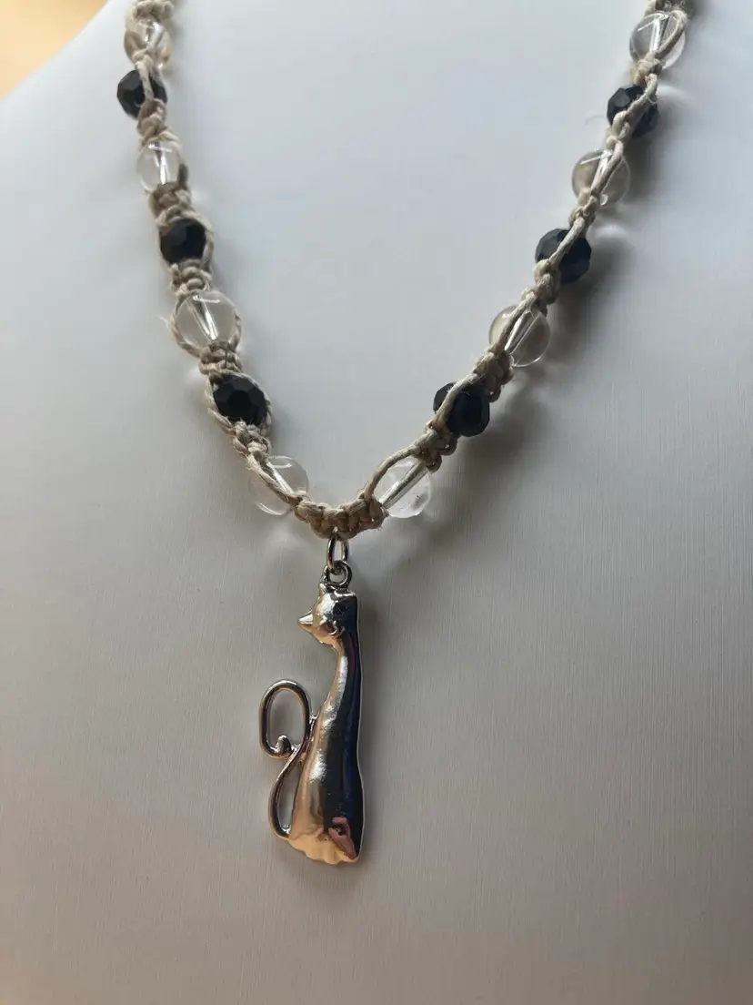 Silver Tone Kitty Cat Hemp Necklace