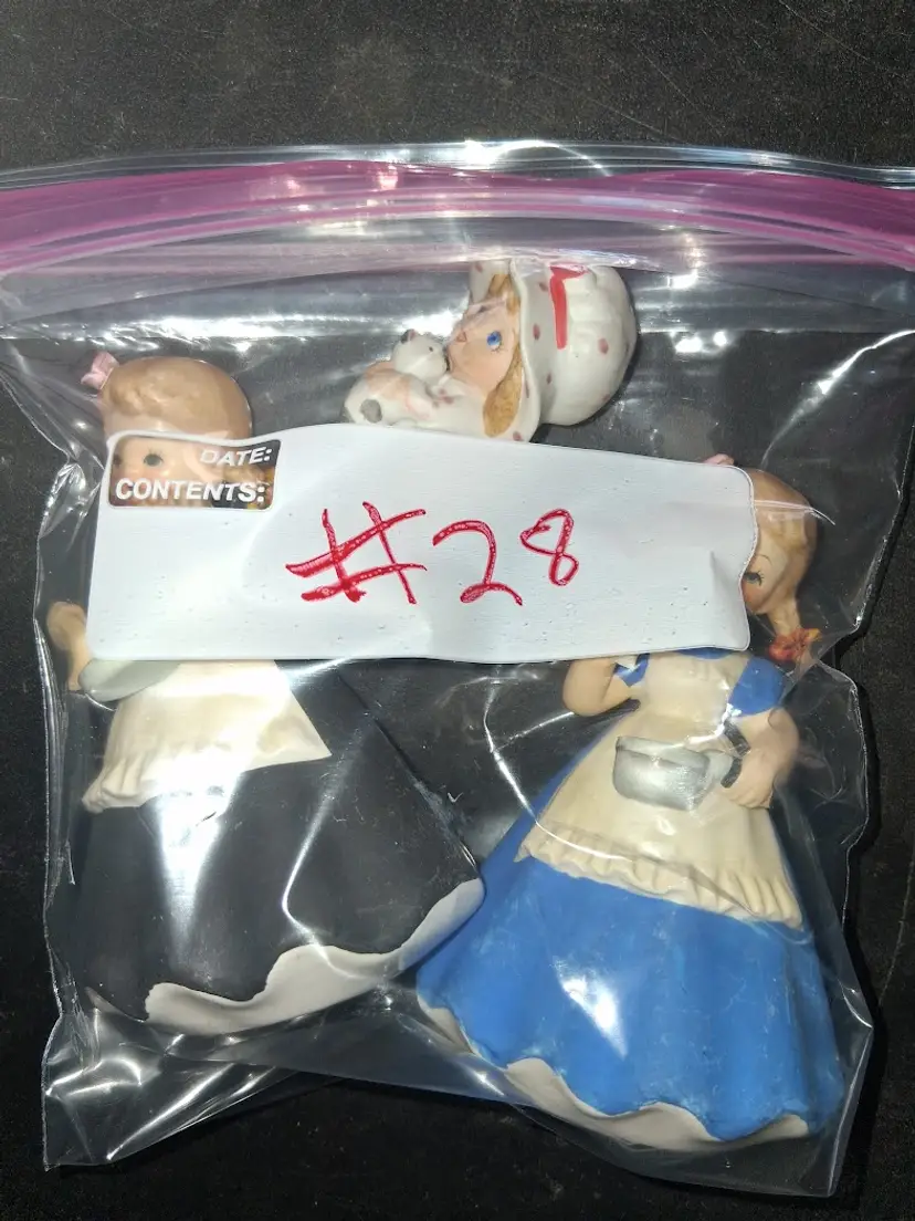 GRAB BAG #28 VINTAGE PORCELAIN SMALL FEMALE FIGURINES