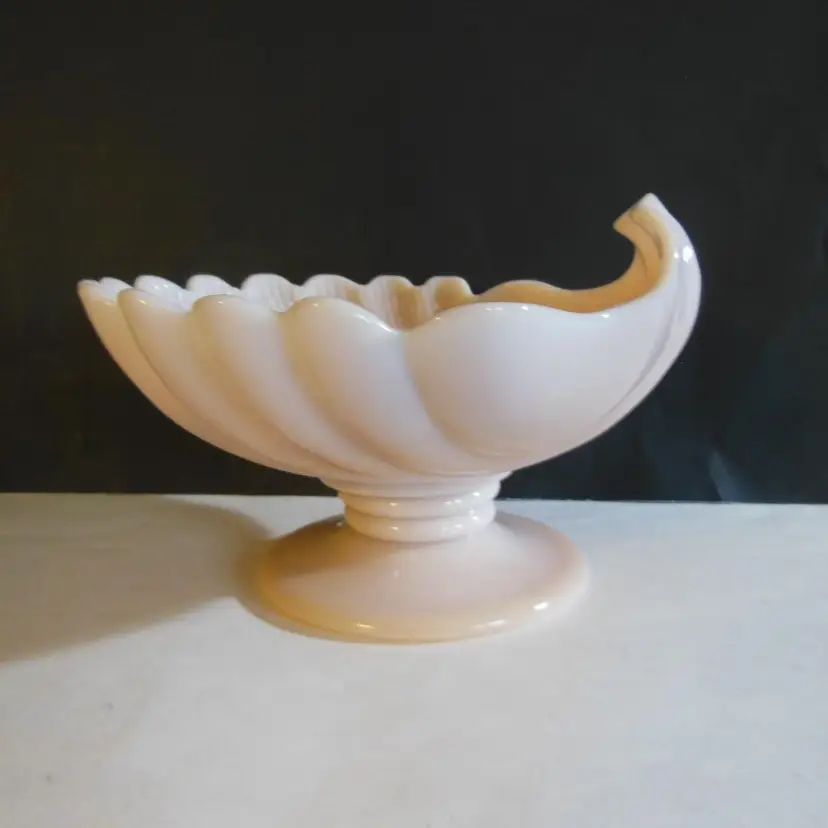 Vintage CAMBRIDGE GLASS Seashell Crown Tuscan, Footed Compote, Pink Shell Dish, Rare!