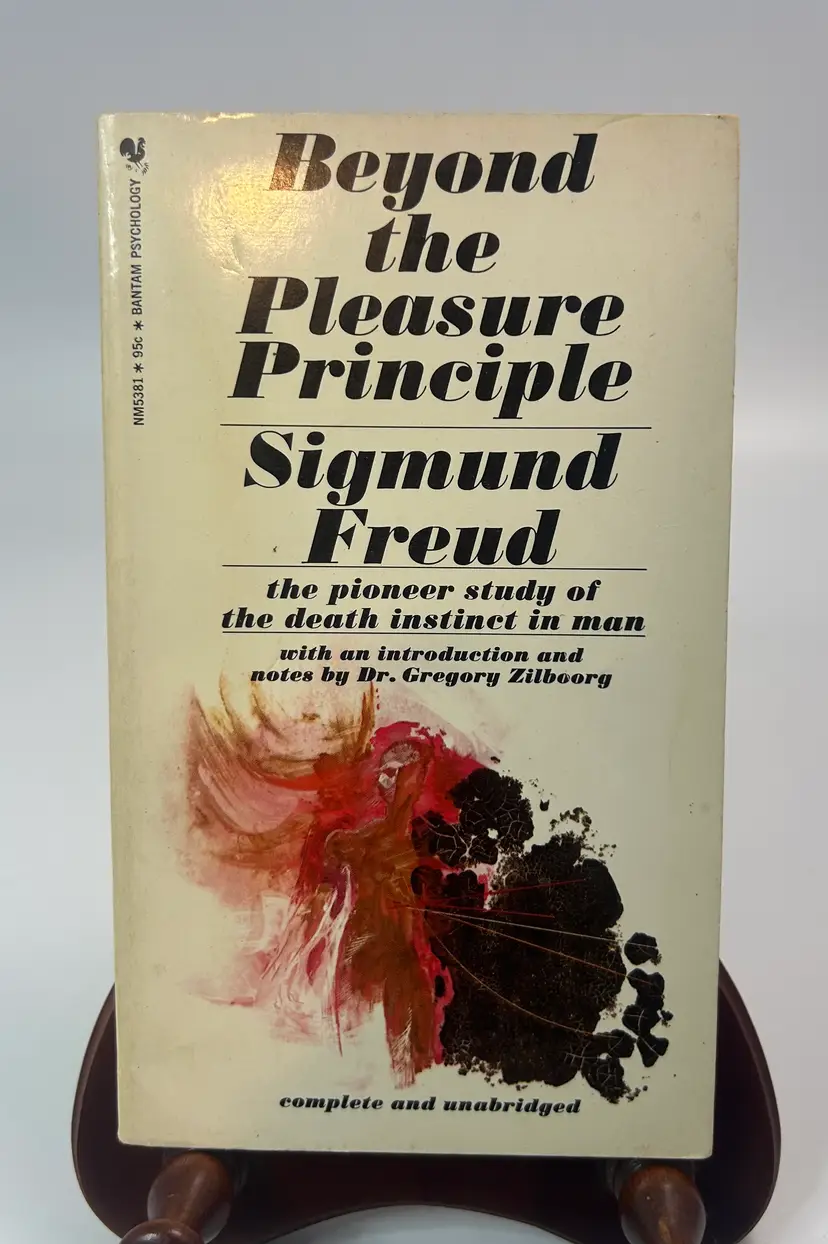 Vintage 'Beyond the Pleasure Principal' By Sigmund Freud Paperback Book 1970 Bantam Psychology
